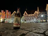 a Fläschle Bier uff em Marktplatz